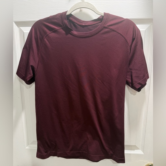 lululemon athletica Other - Lululemon Metal Vent Tech Short-Sleeve Shirt-Medium